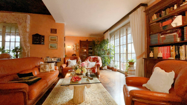 Villa in vendita a Bagni Di Lucca (LU)