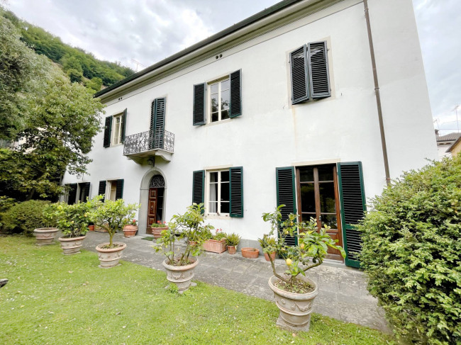 Villa in vendita a Bagni Di Lucca (LU)