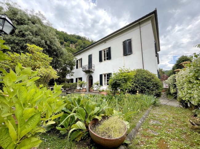 Villa in vendita a Bagni Di Lucca (LU)