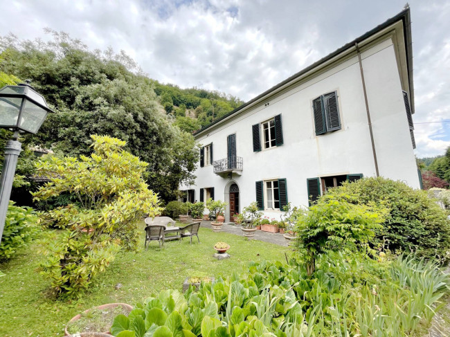 Villa in vendita a Bagni Di Lucca (LU)