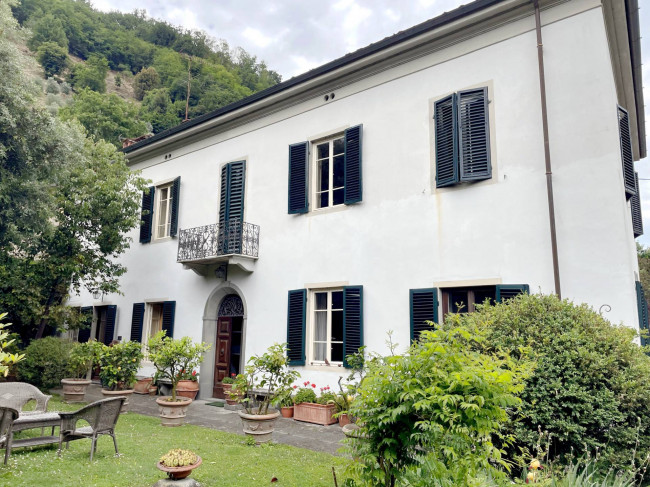 Villa in vendita a Bagni Di Lucca (LU)