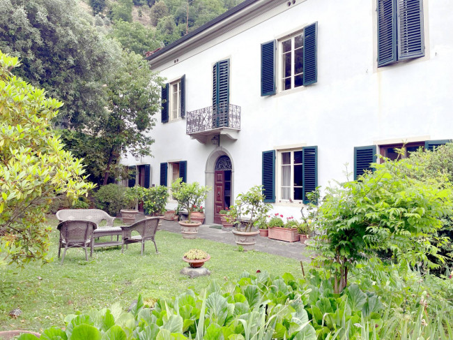 Villa in vendita a Bagni Di Lucca (LU)