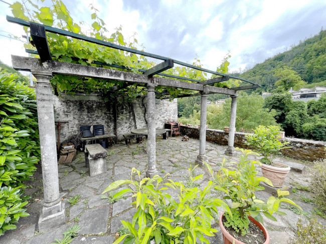 Villa in vendita a Bagni Di Lucca (LU)