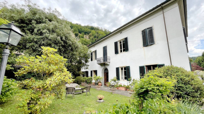 Villa in vendita a Bagni Di Lucca (LU)