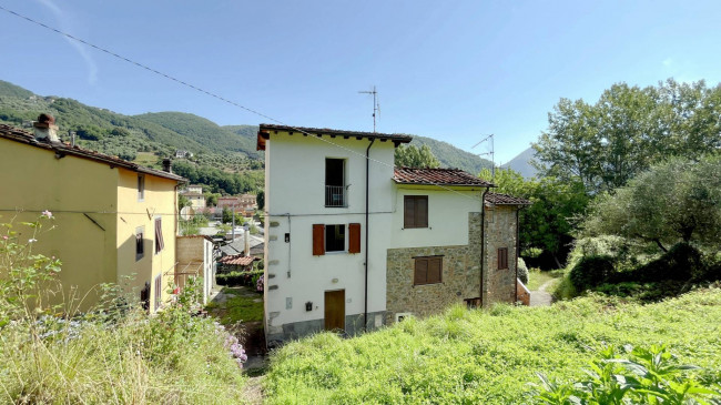 Terratetto a Borgo a Mozzano