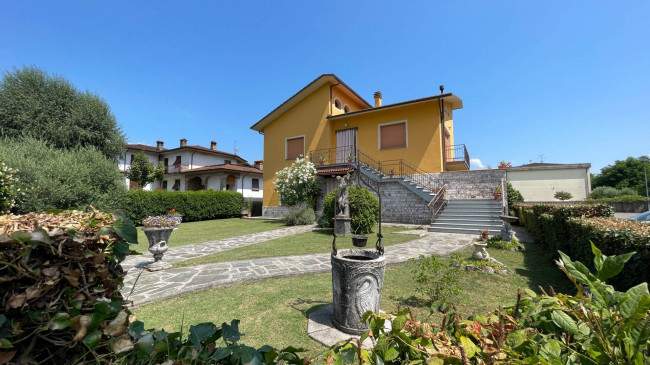 Villa a Barga