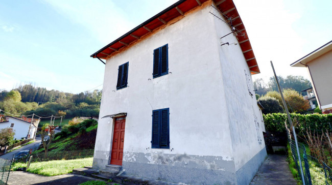 Casa indipendente in vendita a Castelnuovo Di Garfagnana (LU)