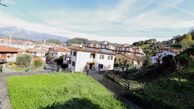 Casa indipendente in vendita a Castelnuovo Di Garfagnana (LU)