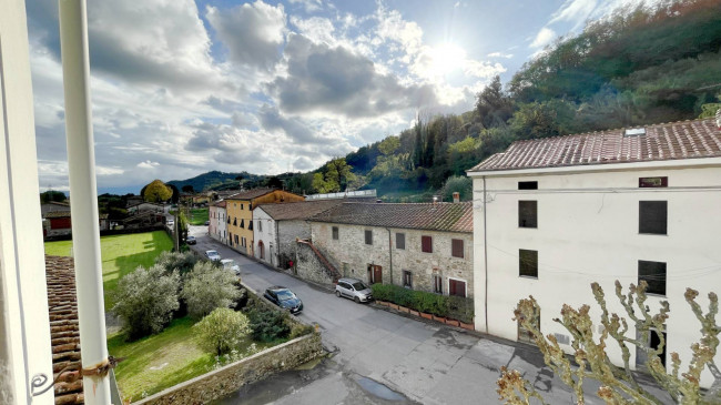 Villa in vendita a Sesto Di Moriano, Lucca (LU)