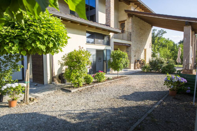 Casa singola in Vendita a Salsomaggiore Terme