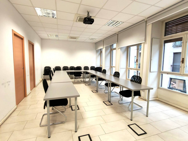 Ufficio in Affitto a Milano