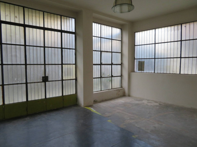 Magazzino in Affitto a Milano