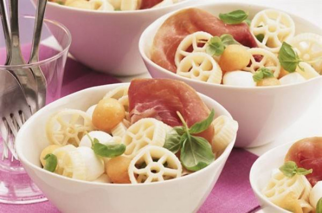 Bar tavola fredda in Vendita a Milano