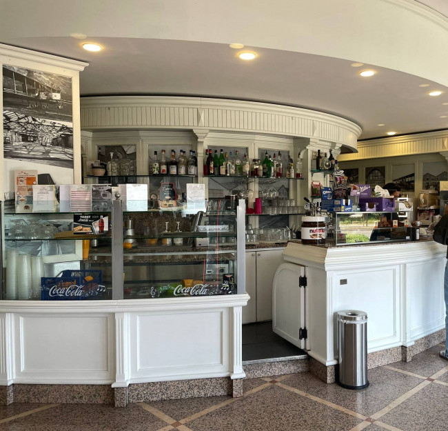 Bar tavola calda in Vendita a Milano