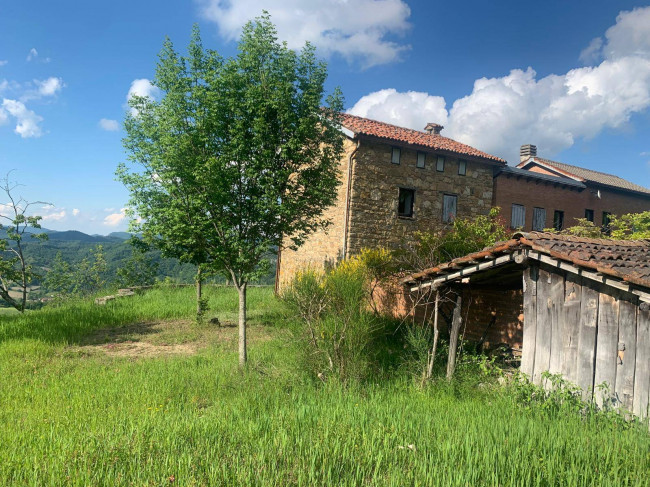 Rustico / casale in Vendita a Montacuto