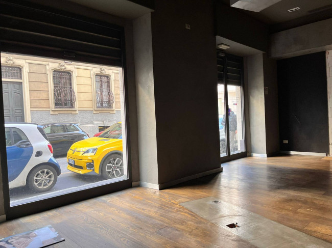 Negozio in Affitto a Milano