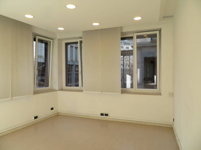Ufficio in Affitto a Milano
