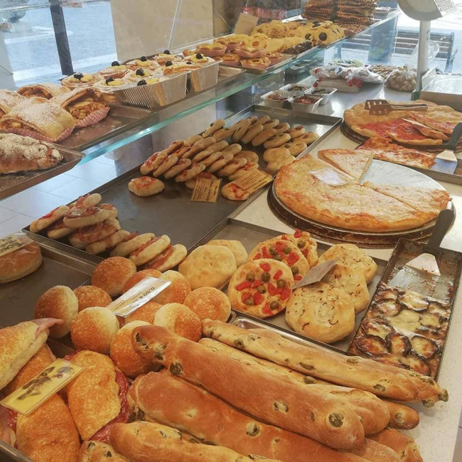 Bar tavola calda in Vendita a Milano