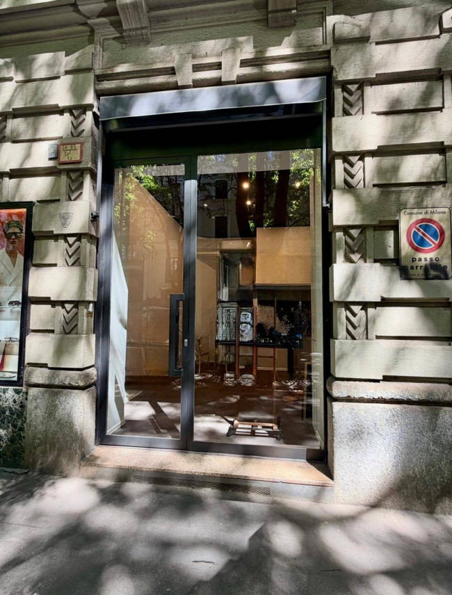 Negozio in Affitto a Milano