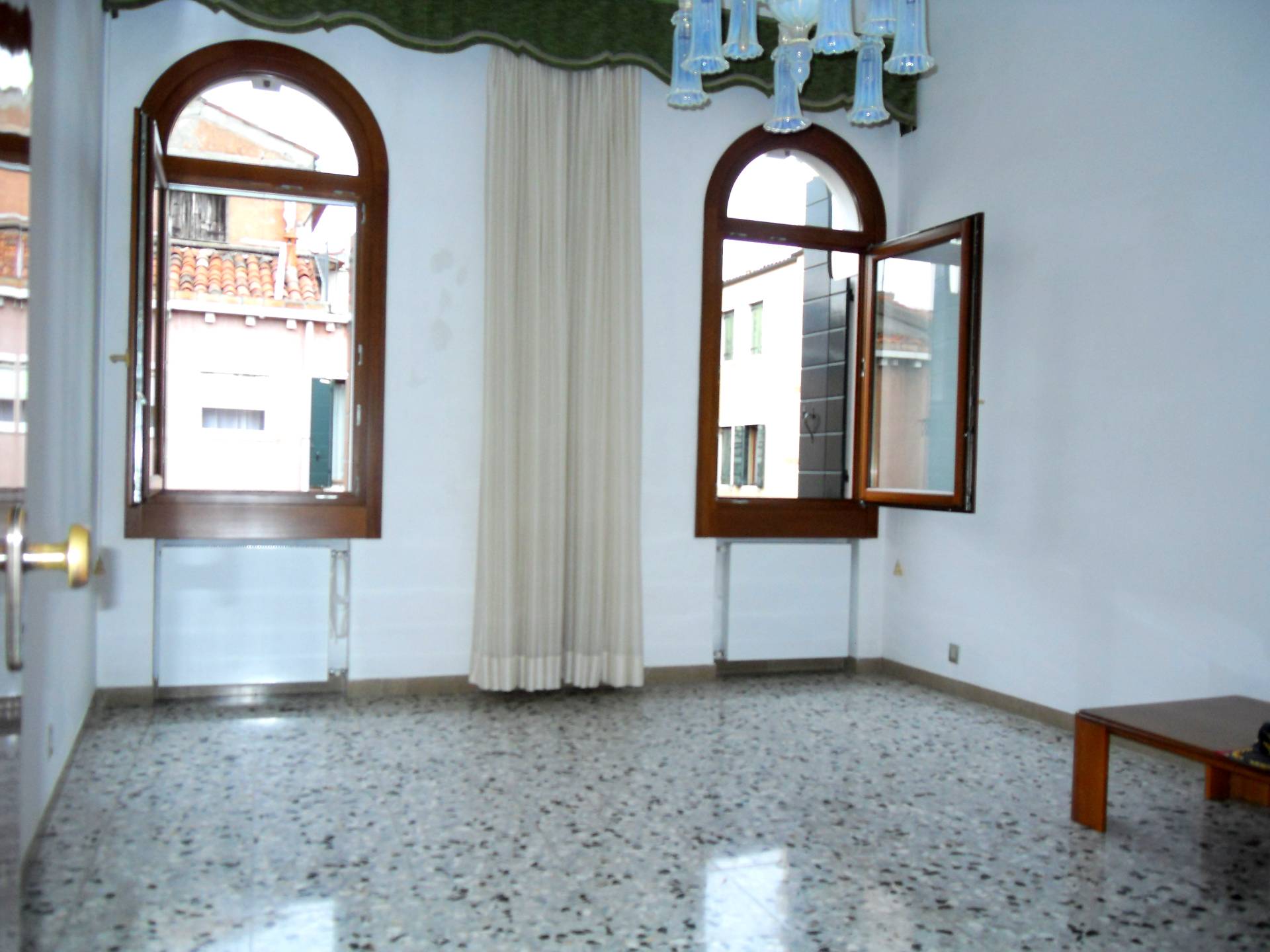  venezia vendita quart: cannaregio studio immobiliare rio alto