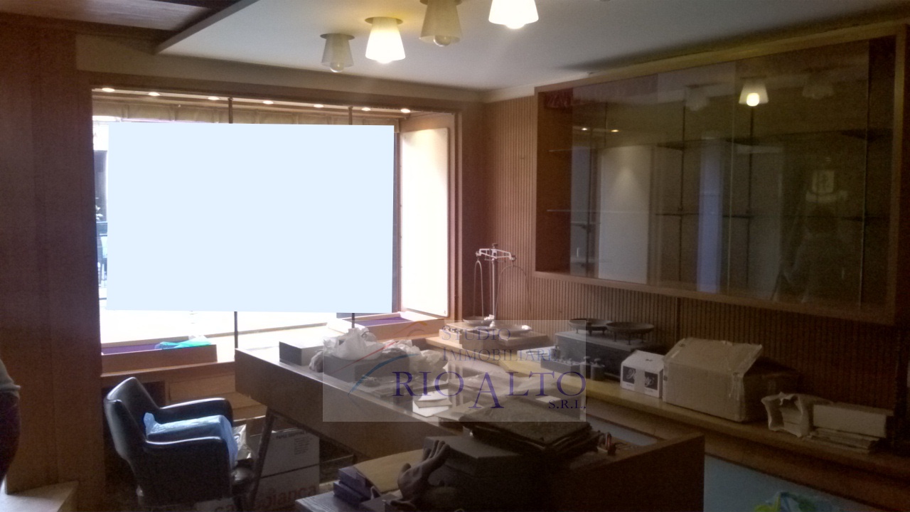  venezia affitto quart: san polo studio-immobiliare-rio-alto