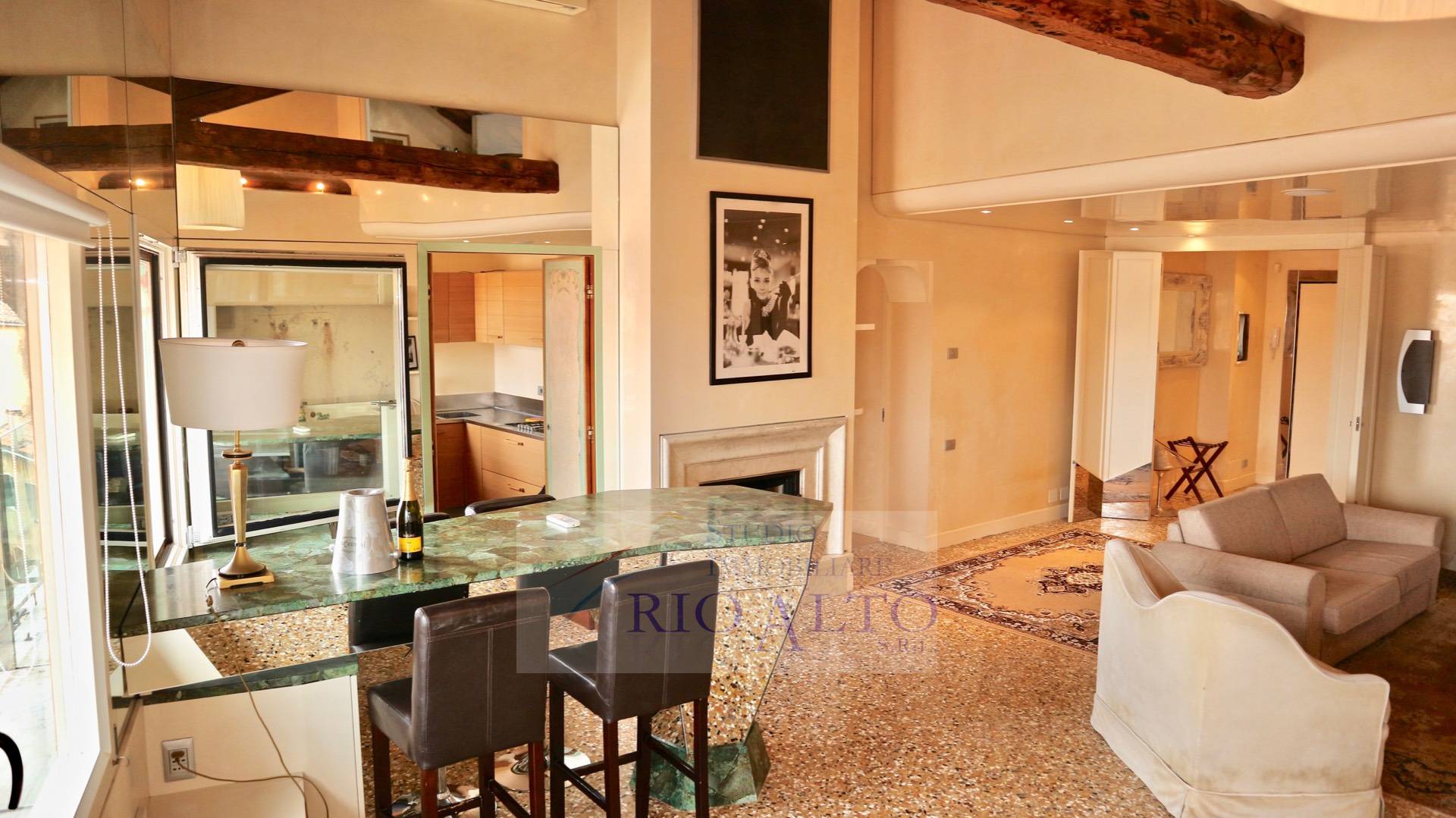  venezia vendita quart: san marco studio immobiliare rio alto