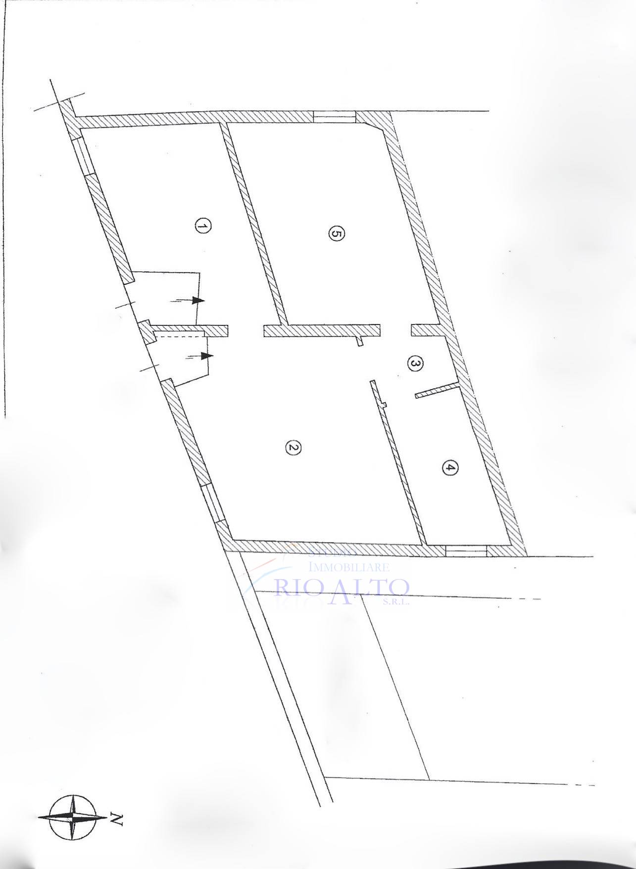  venezia affitto quart: santa croce studio-immobiliare-rio-alto