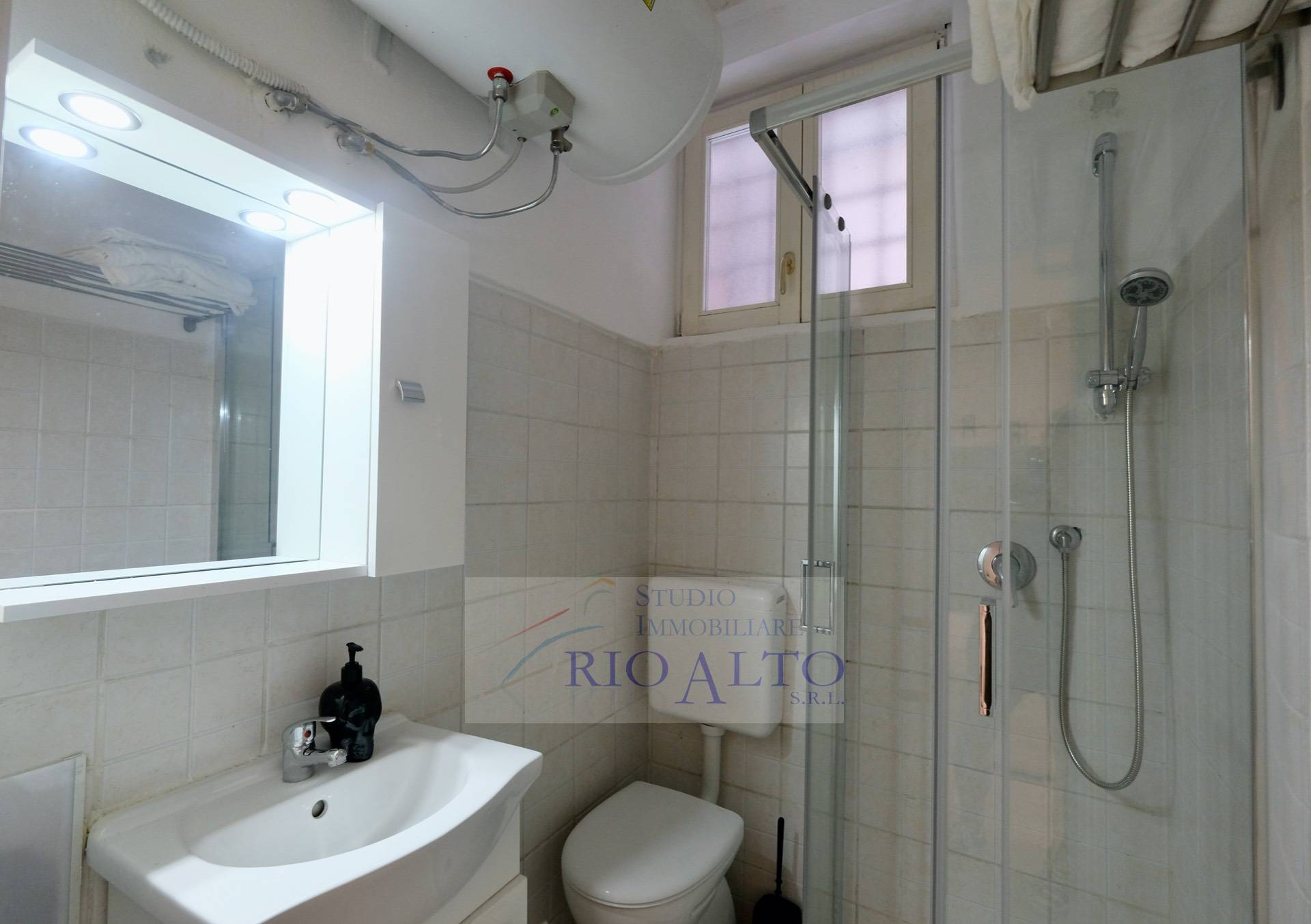 Appartamento VENEZIA vendita  San Polo  Studio Immobiliare Rio Alto