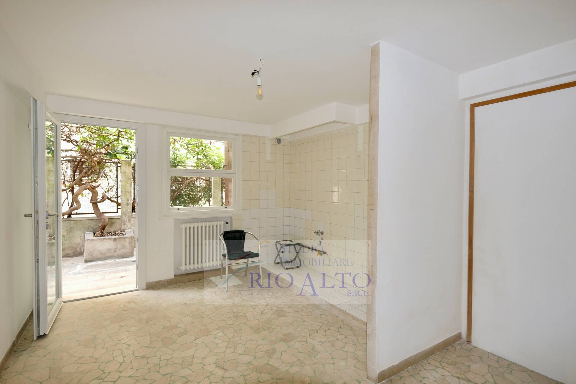  venezia affitto quart: lido di venezia studio-immobiliare-rio-alto