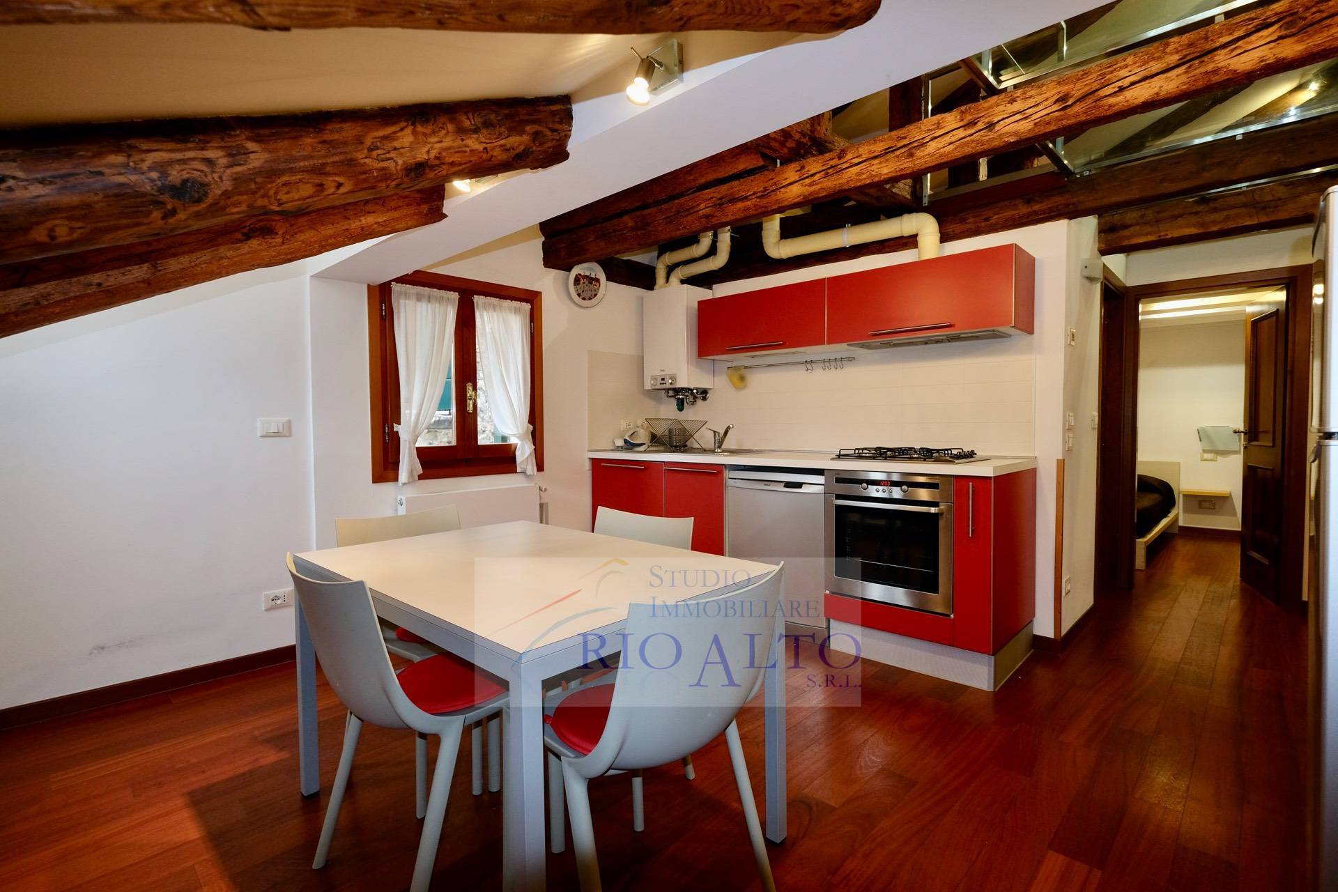  venezia affitto quart: san polo studio-immobiliare-rio-alto