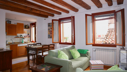 Flat for Sale to Venezia