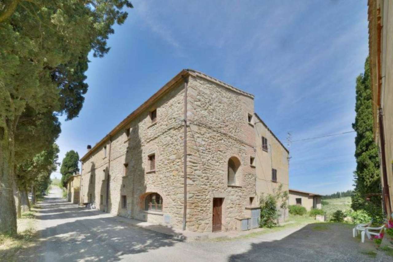 Rustic for Sale to Volterra