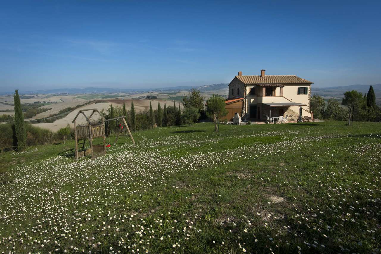 Rustico in Vendita a Montecatini Val di Cecina