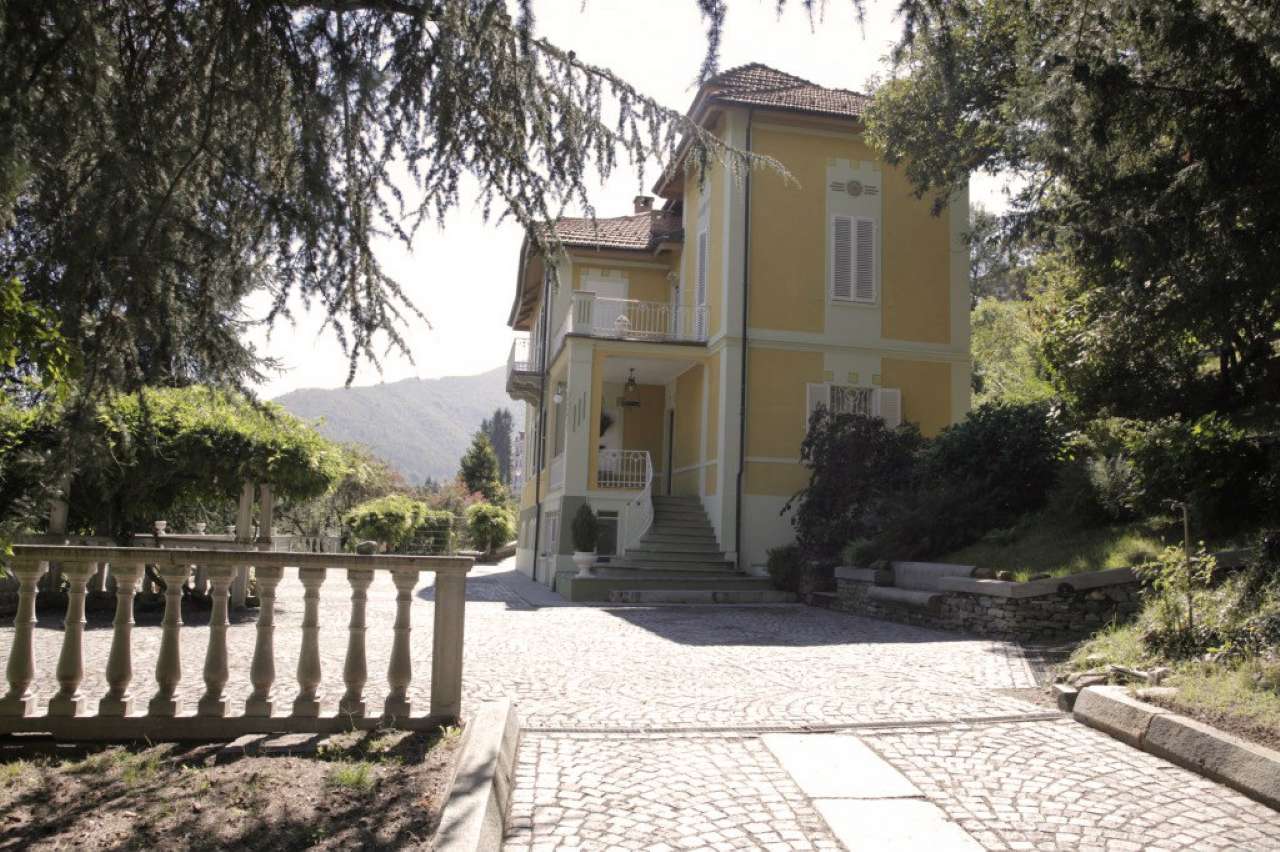 Villa LANZO TORINESE vendita    Chiusano & C. Immobiliare