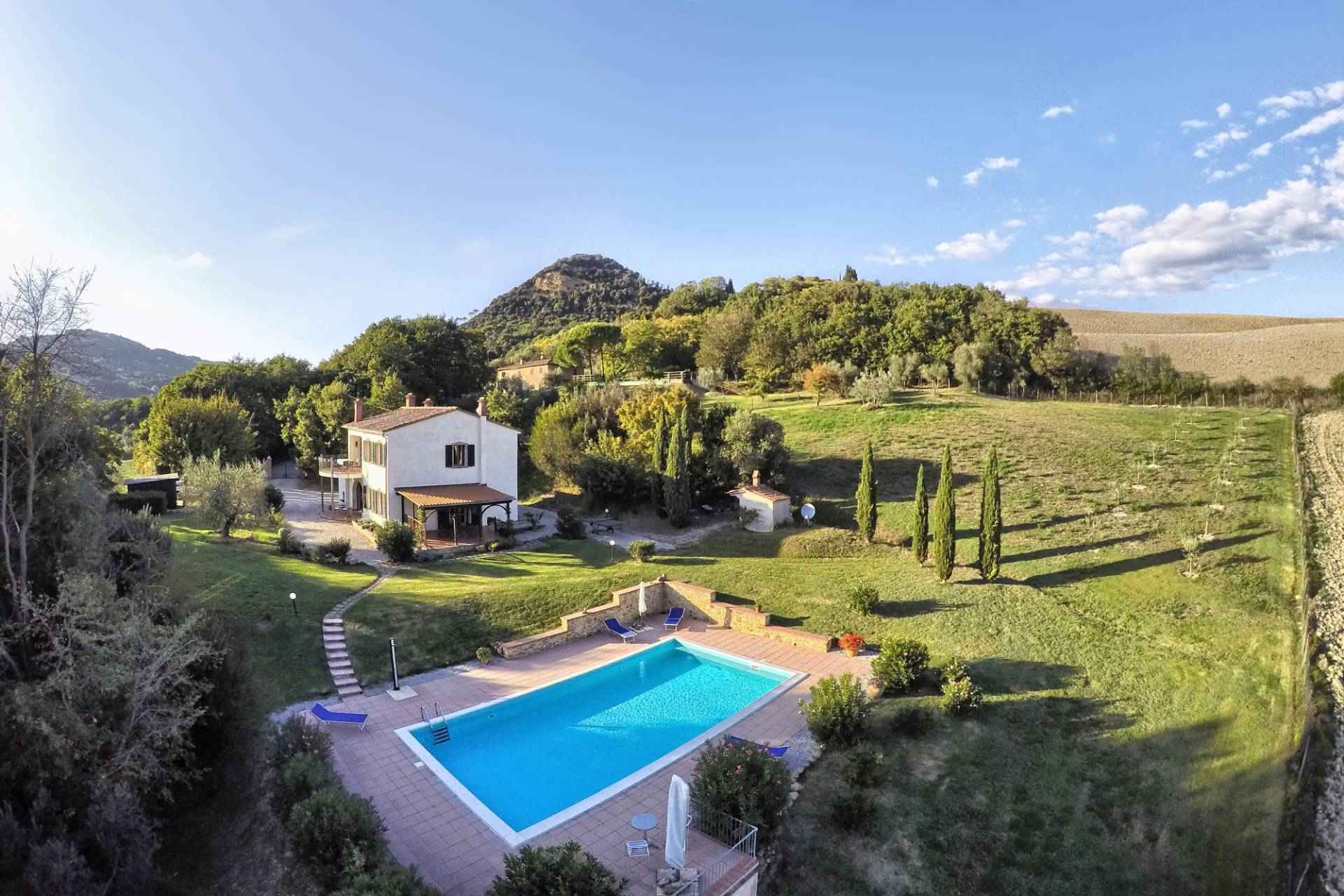 Casale in Vendita a Volterra