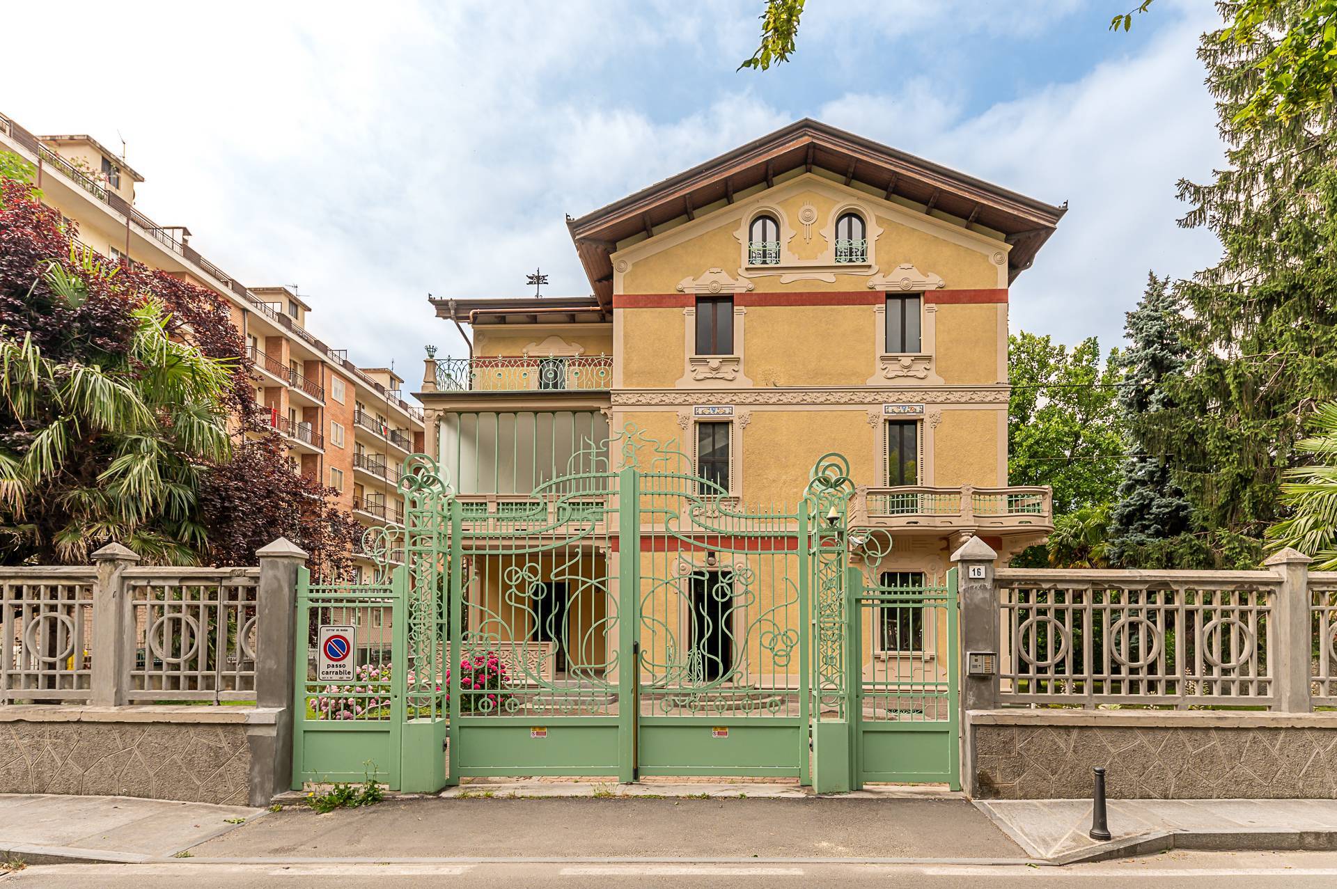  susa vendita quart: centrale chiusano & c. immobiliare