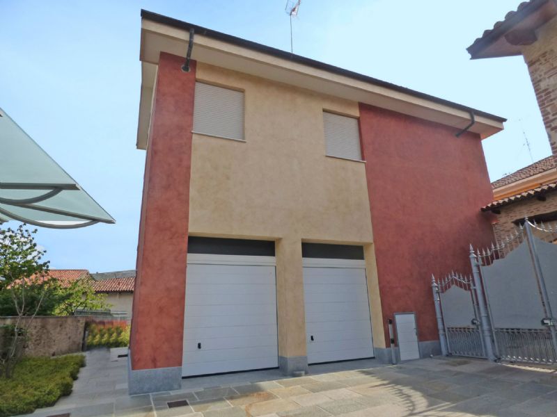 Appartamento PECETTO TORINESE affitto  Centro Storico  Chiusano & C. Immobiliare