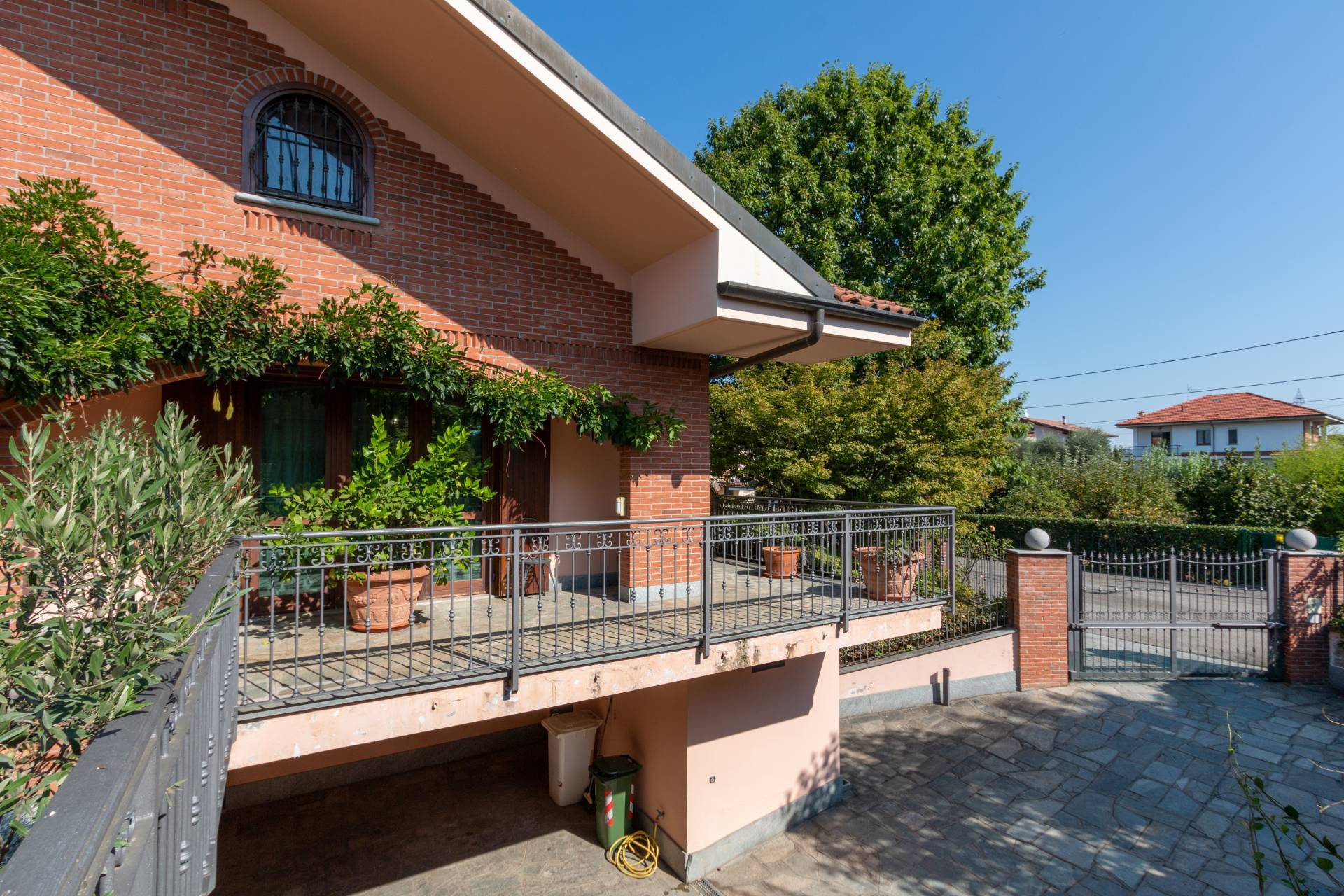 Villa PIANEZZA vendita  Residenziale  Chiusano & C. Immobiliare