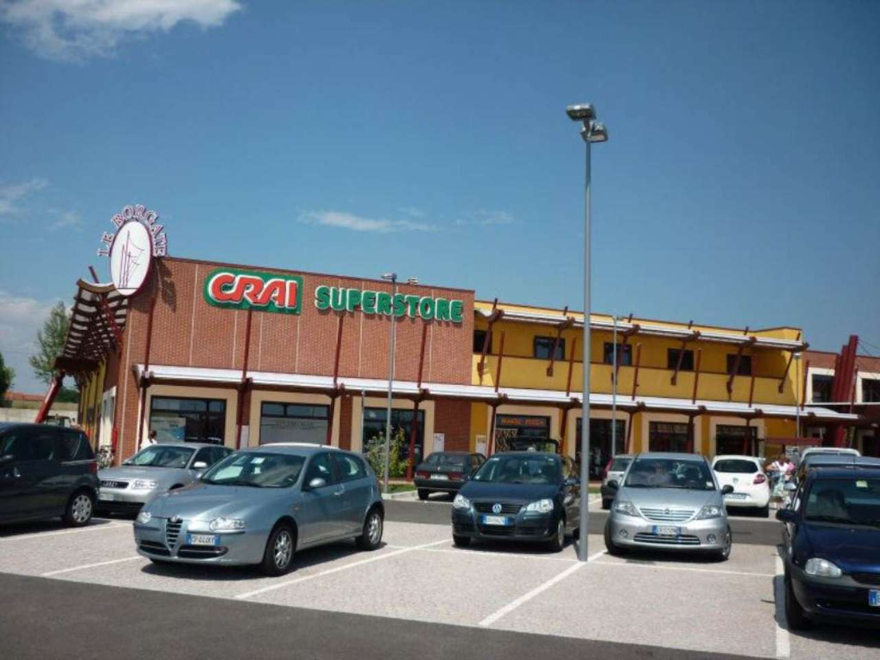 Attività Commerciale in Affitto a San Francesco al Campo