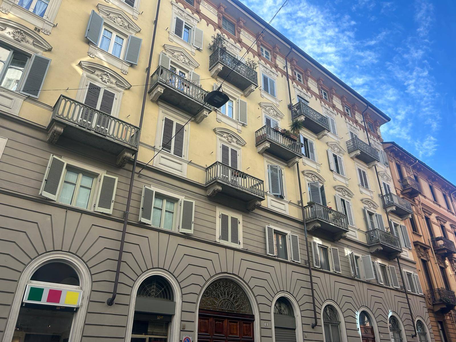 Vendita 5 Locali Appartamento Torino 478601