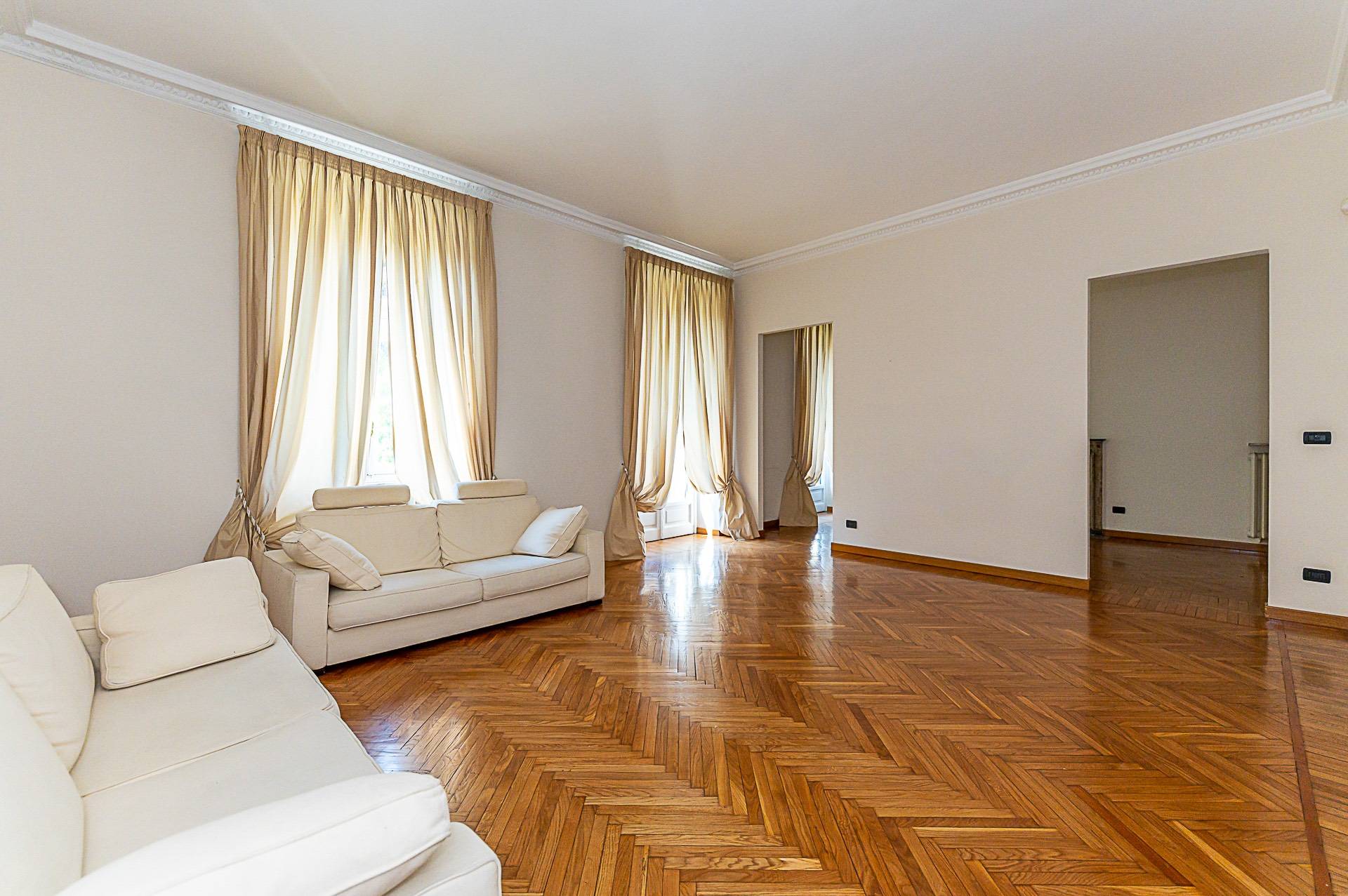 Affitto 5 Locali Appartamento Torino 482115