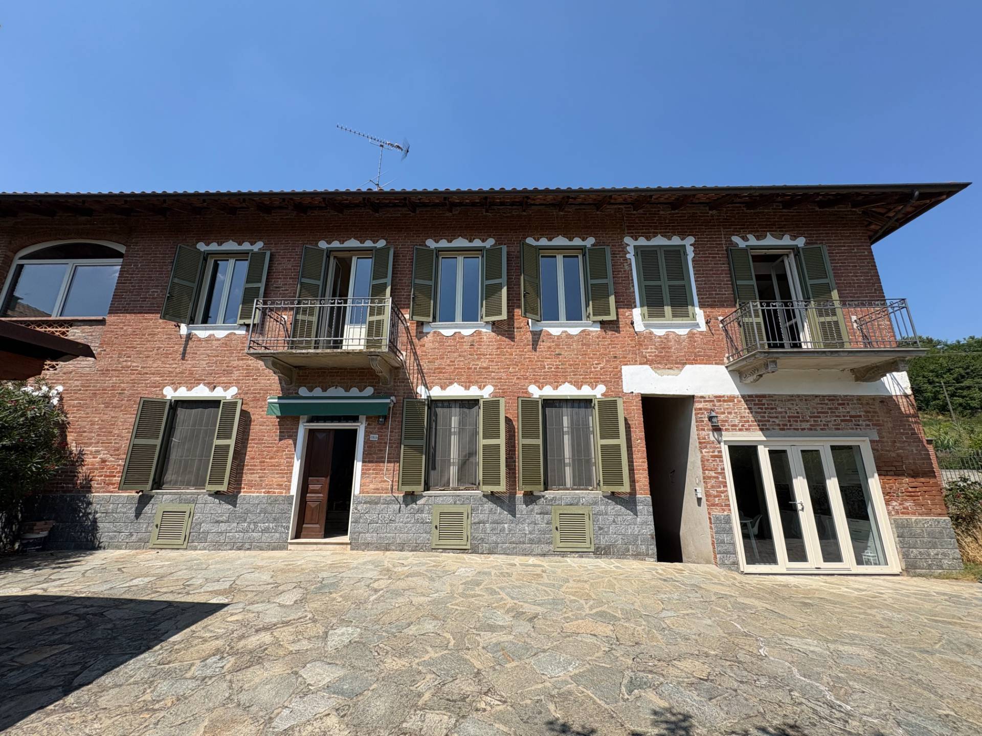 Cascina in vendita