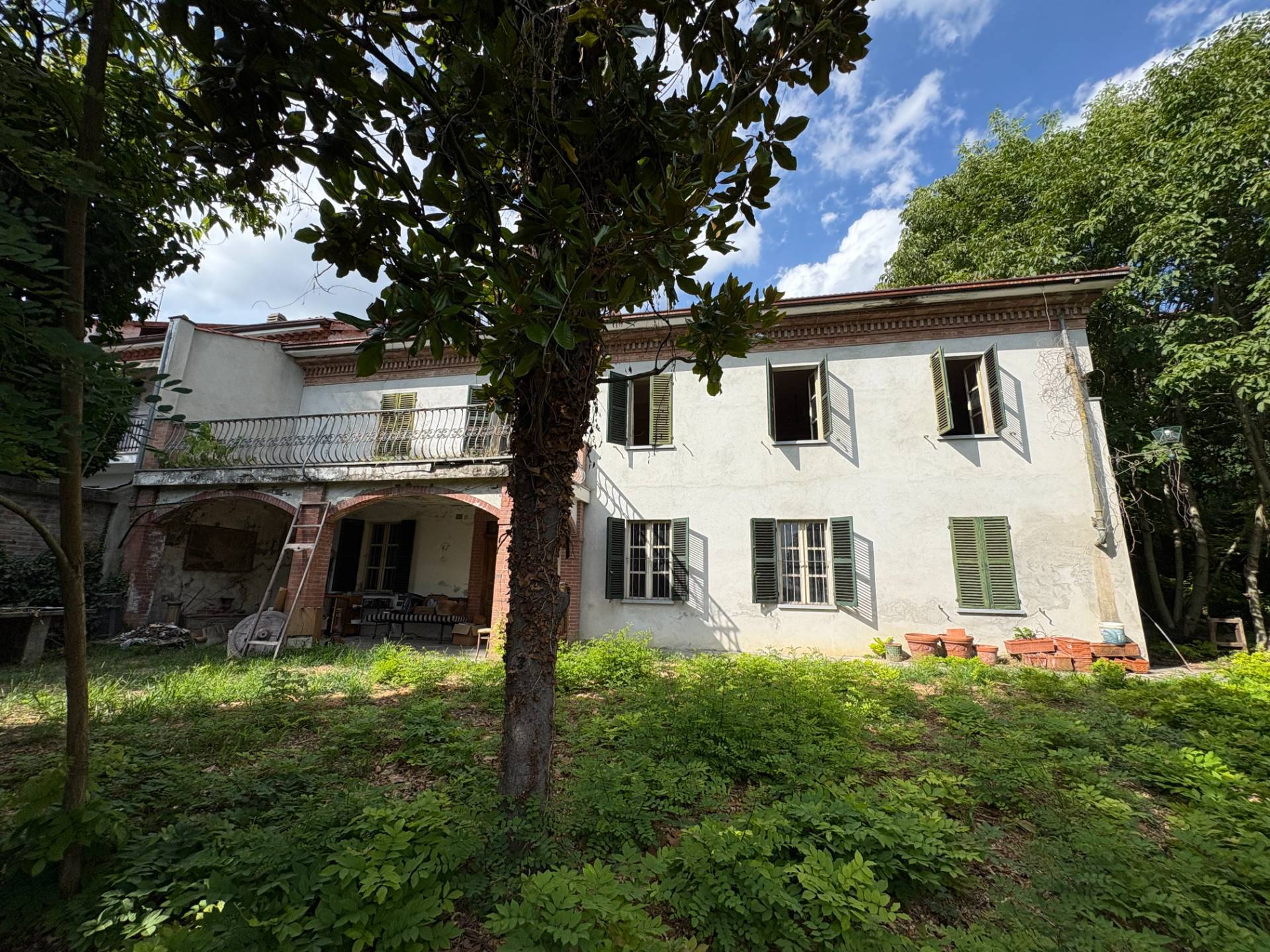 Cascina in vendita