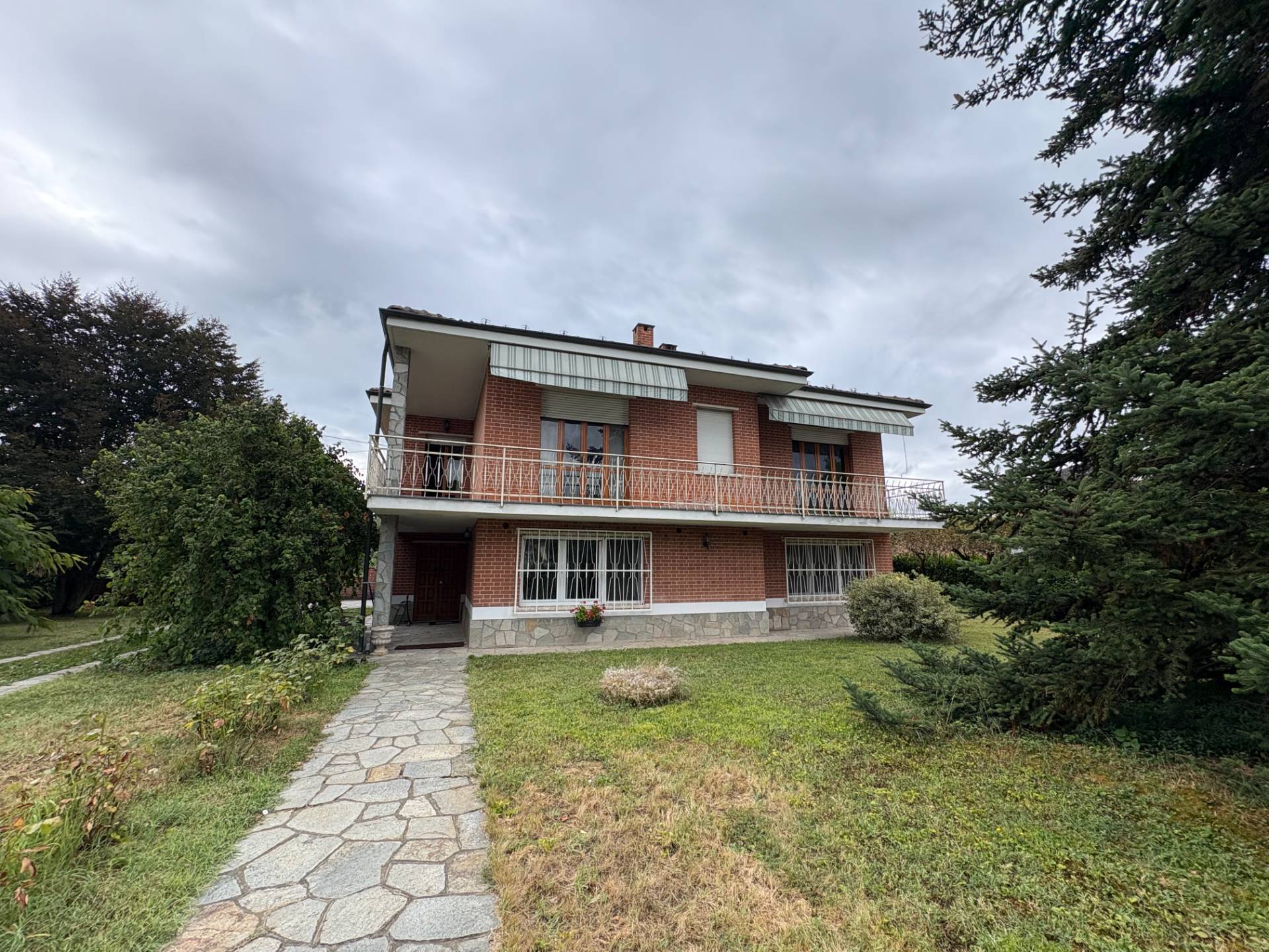 Villa Bifamiliare in vendita