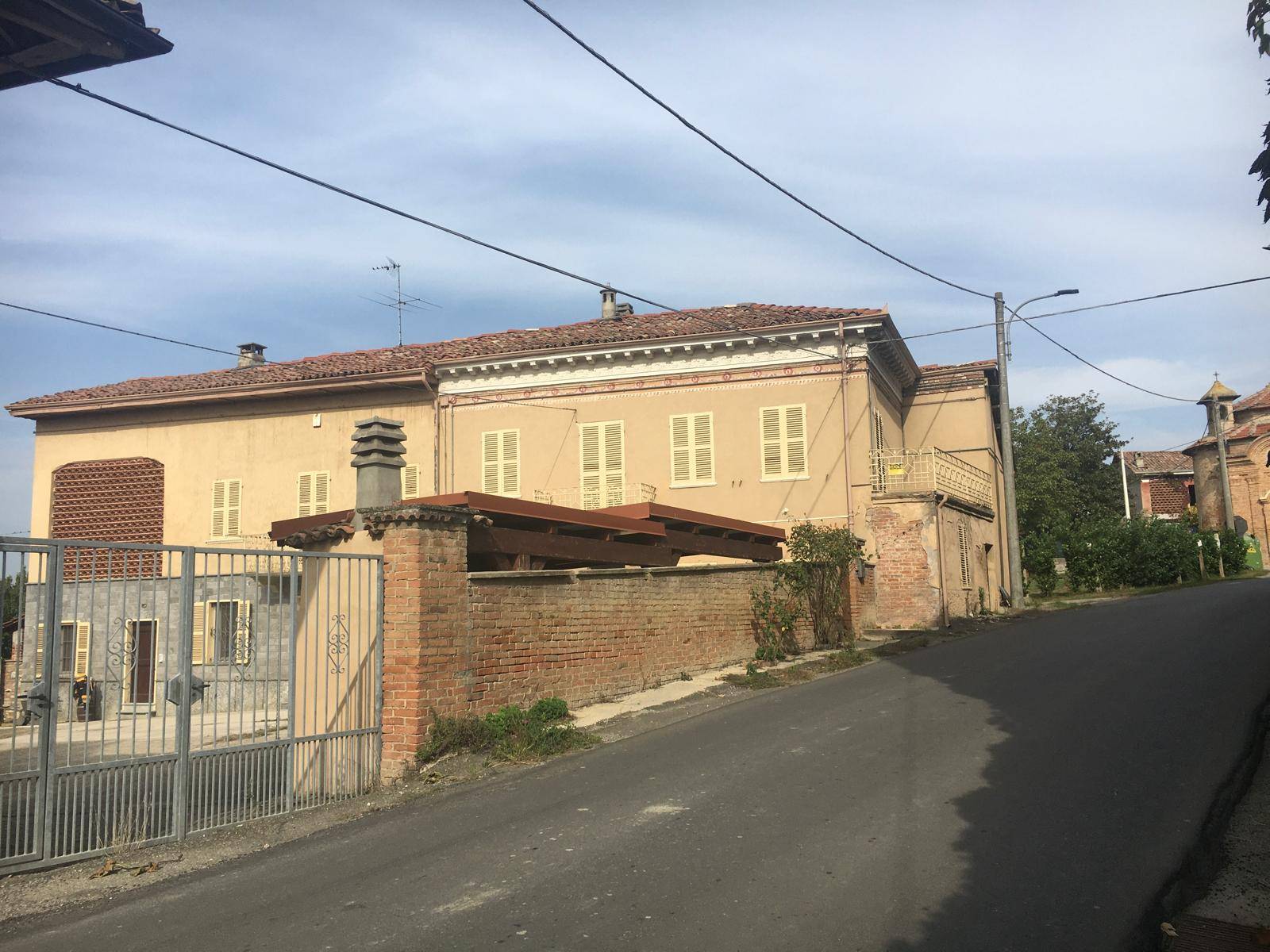 Cascina in vendita