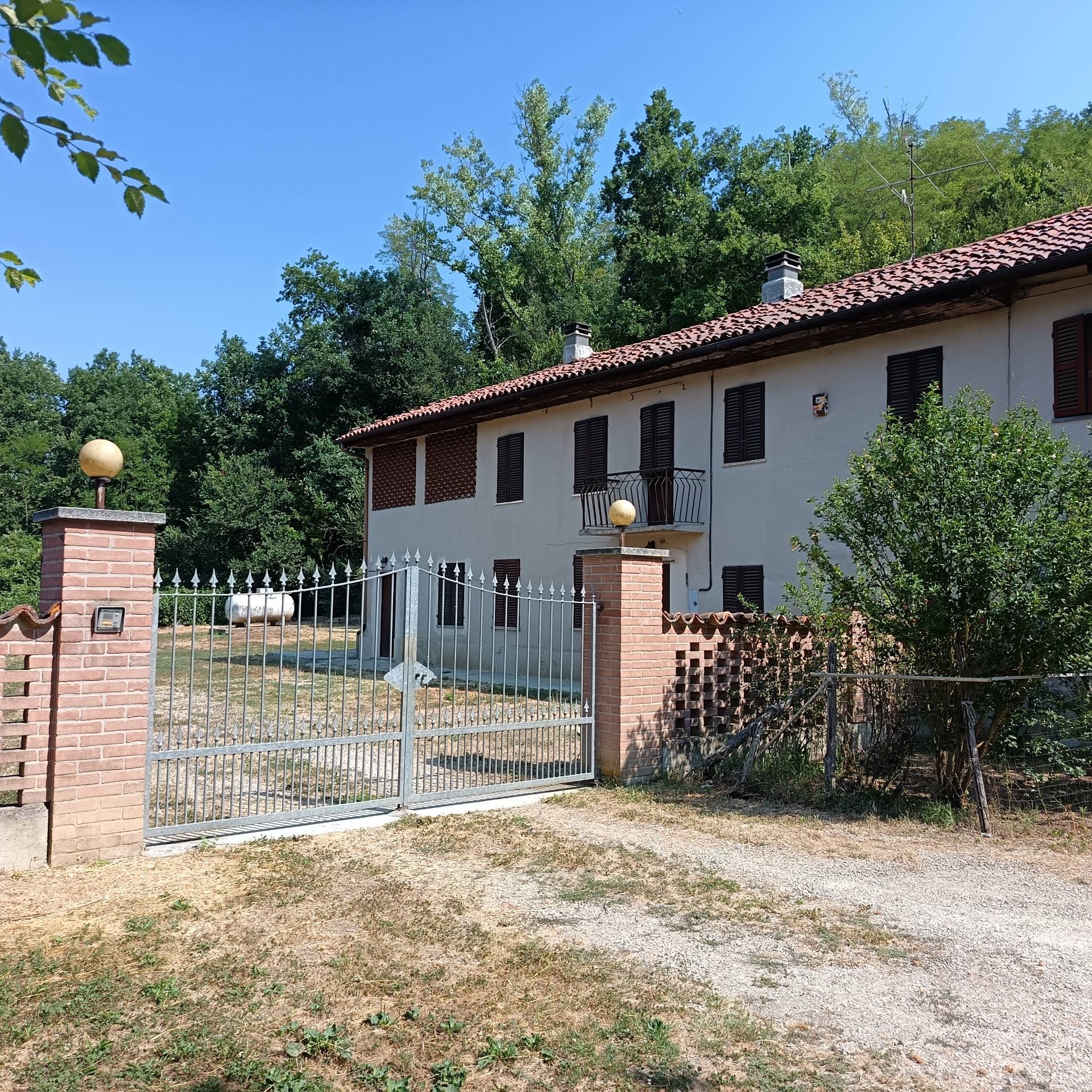 Cascina in vendita
