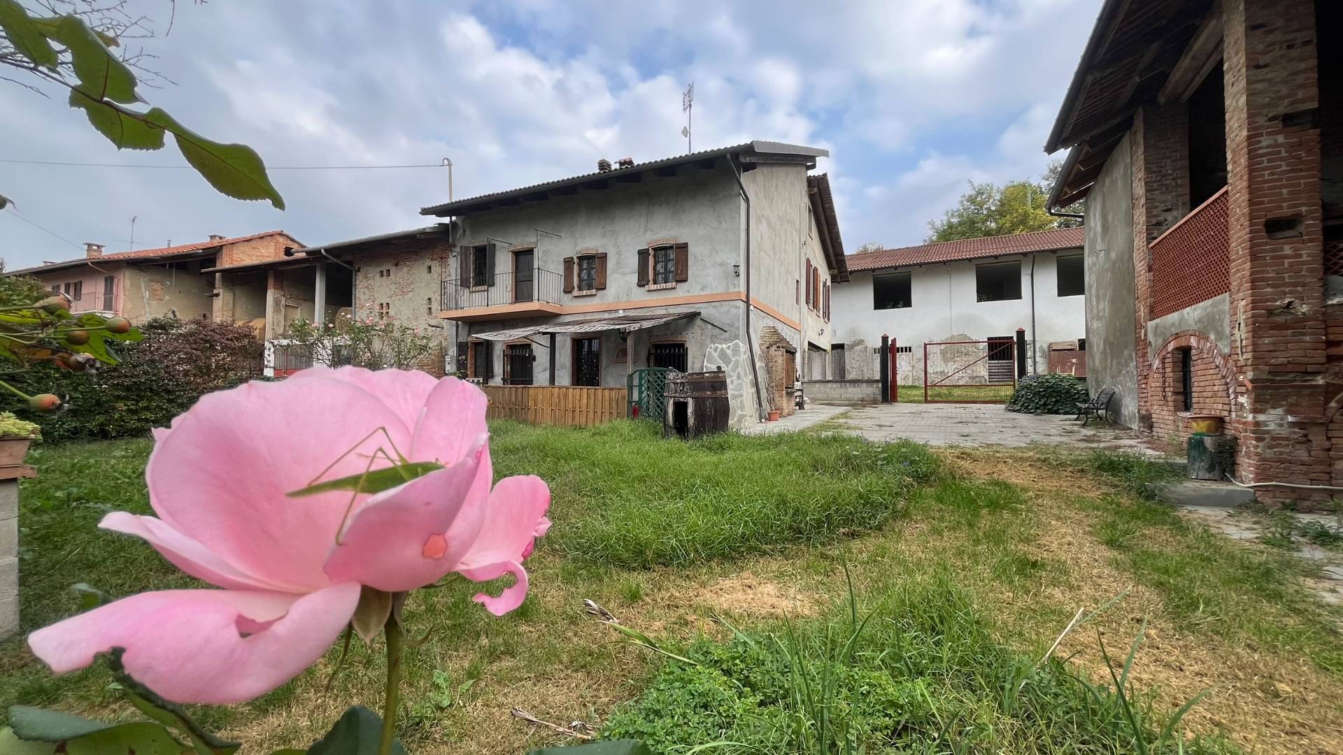 Cascina in vendita