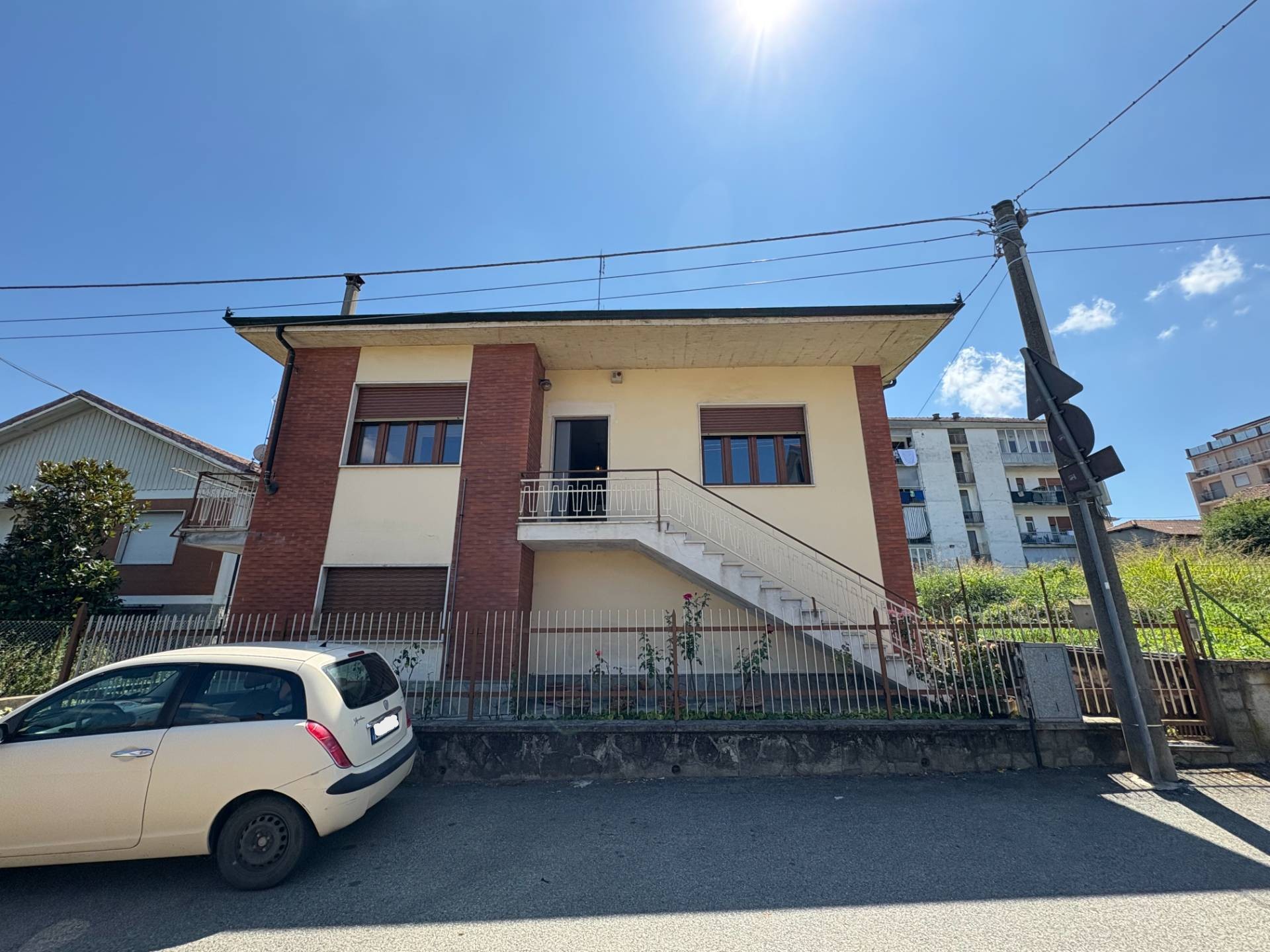 Casa indipendente in vendita