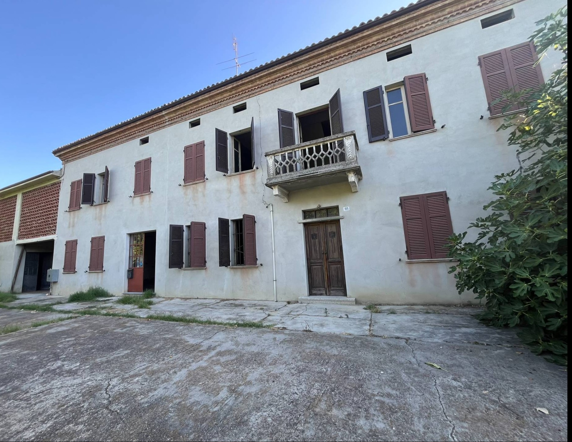 Cascina in vendita