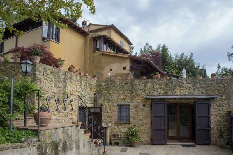 Villa Bifamiliare in Vendita a Volterra